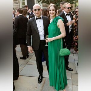 BADGLEY MISCHKA Green One-shoulder pleated georgette gown or bridesmaid dress